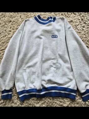 Men's Gray Crewneck Sweater with Blue Trim